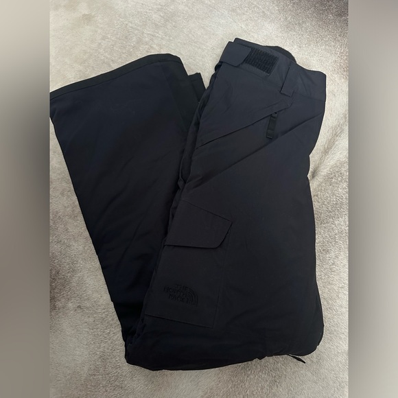 Women’s NorthFace Snowpants Size M - Picture 2 of 2